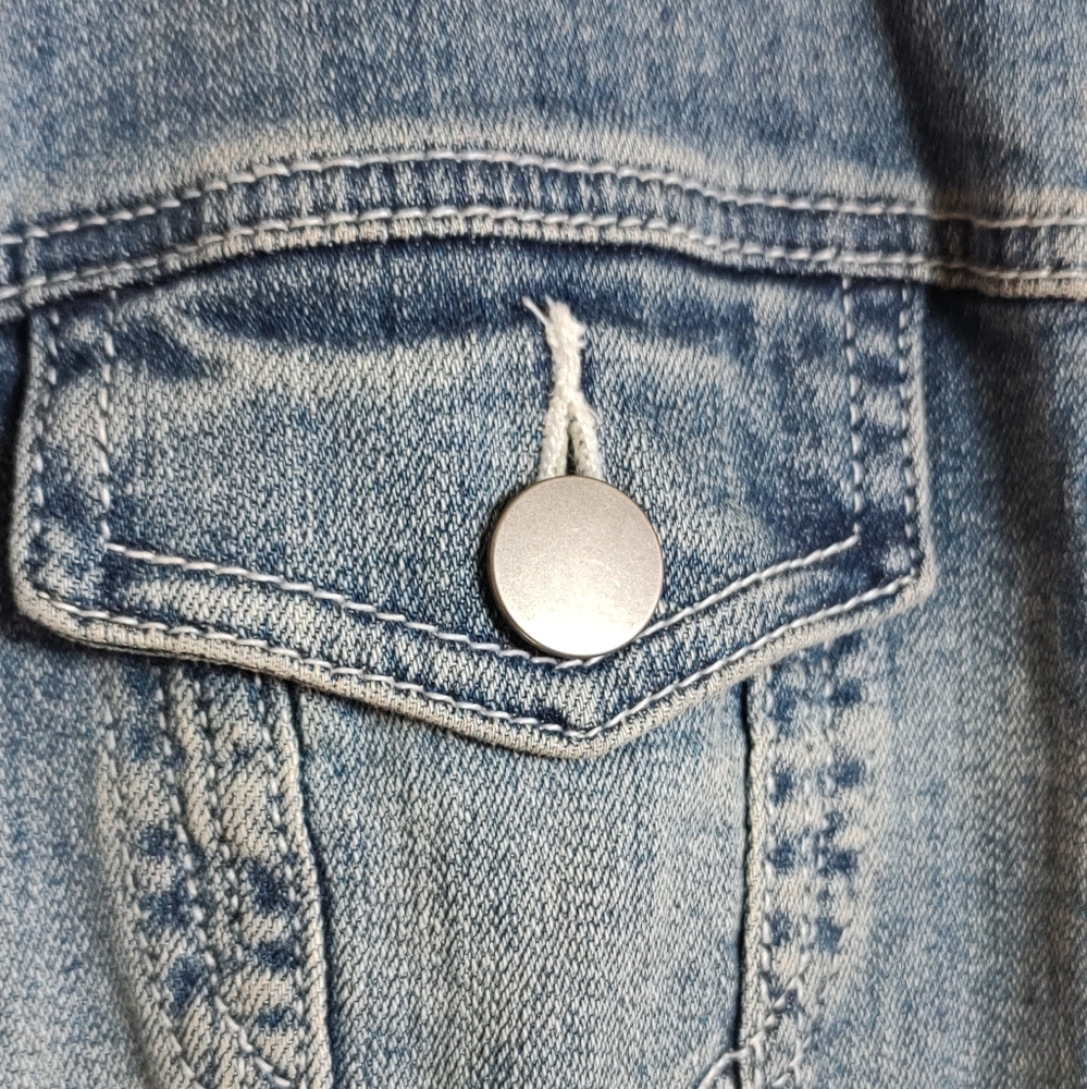Torrid Barbie Women's Blue Button Down Denim Jacket - Picture 5 of 11